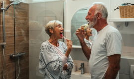 Comment aménager une salle de bain pour seniors ?